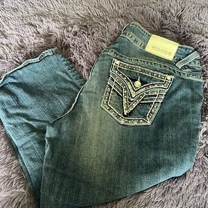 Vigoss capris size 18